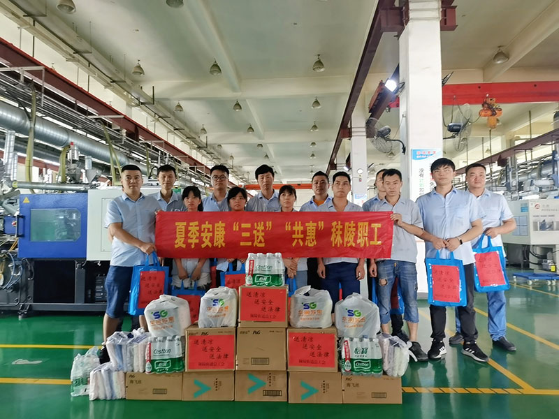 送清涼、送安全、送法律，秣陵街道總工會慰問奧聯(lián)電子一線職工